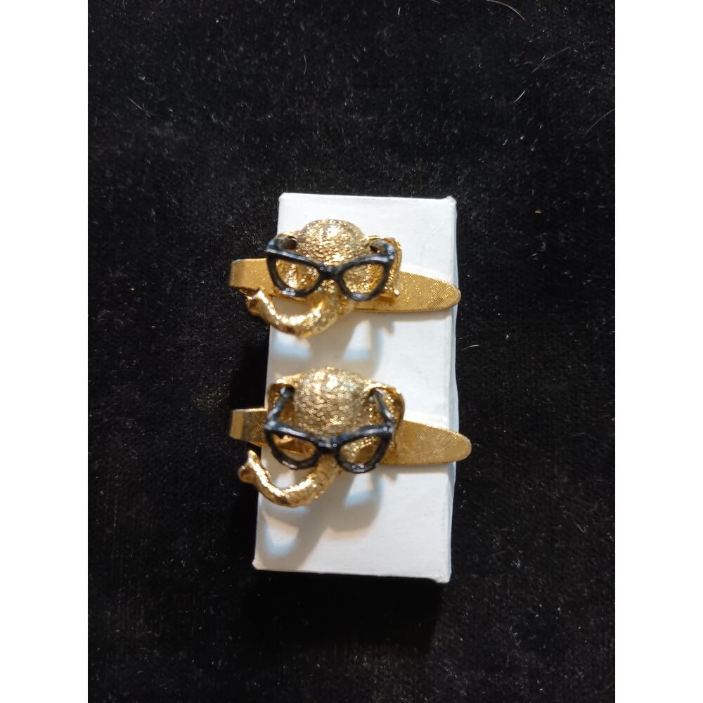 Vintage Barry Goldwater elephant w/glasses tie tack pin